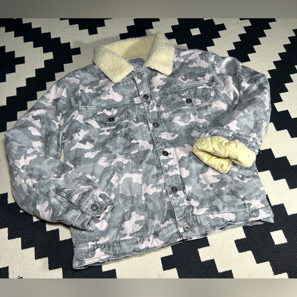 COLD CULTURE, camo, faux shearling jacket!! - Picture 1 of 13